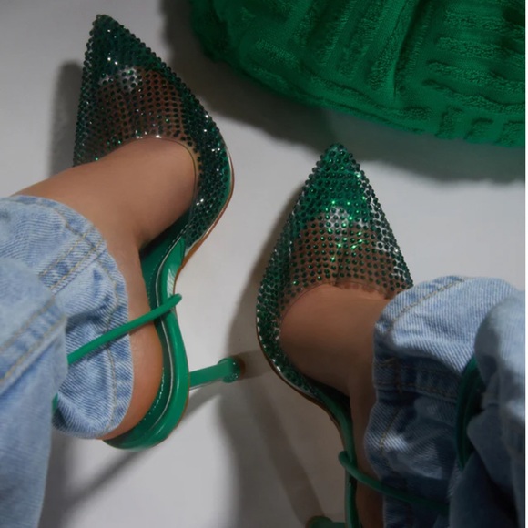 NEW Heels - Picture 2 of 6